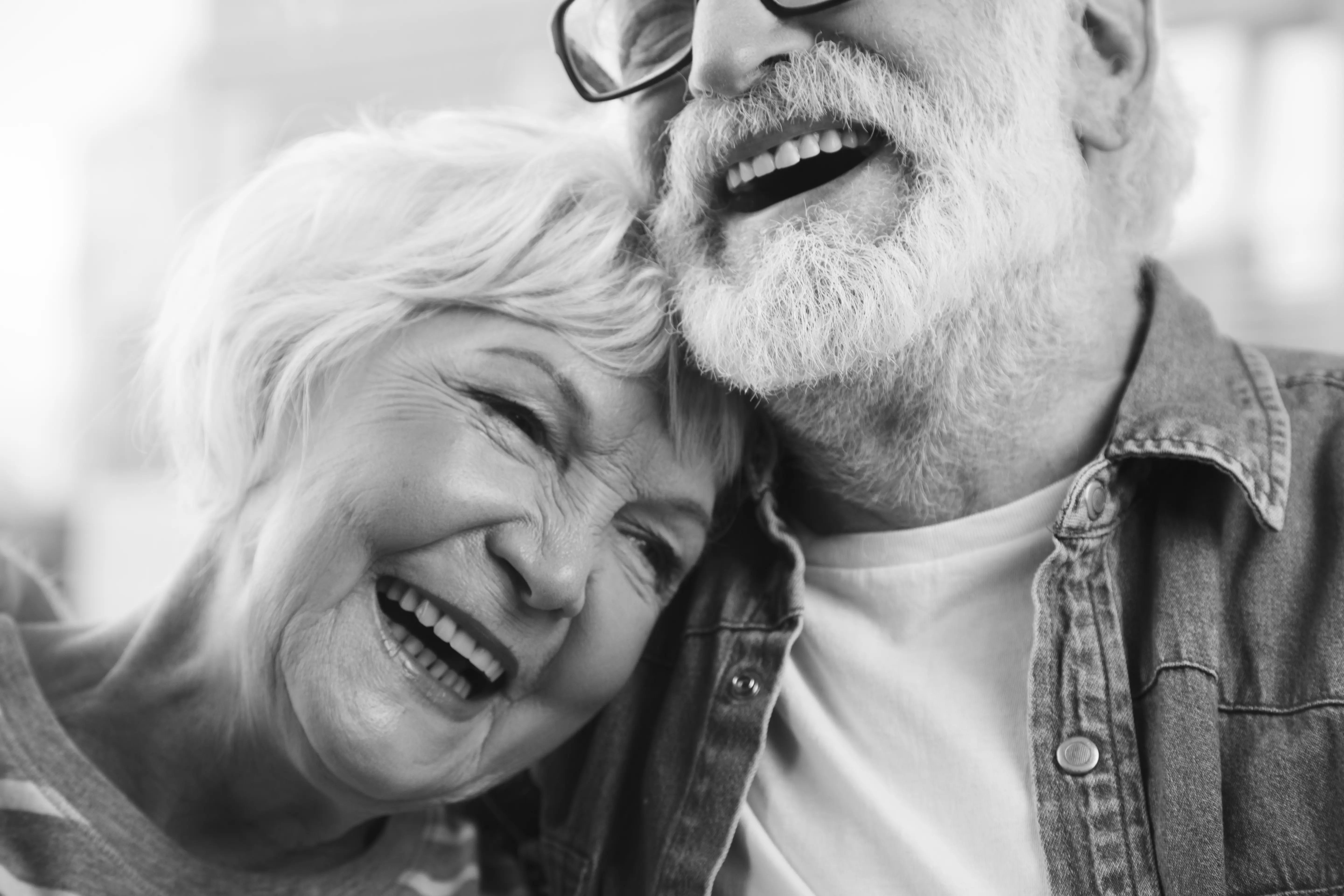 Zufriedene Patienten durch präzisen Zahnersatz